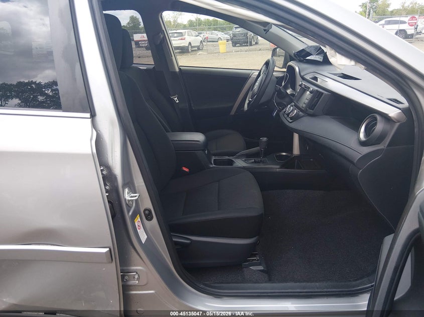 2018 Toyota Rav 4 VIN JTMBFREV2JJ202060 IAAI salvage auction — RIGHT SIDE, Salvage (Delaware), sold $6,100 on 2026-07-06 (photo 5)