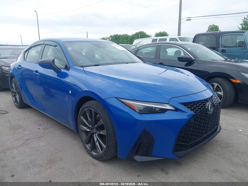 2021 Lexus Is VIN JTHGZ1E26M5018613 — IAAI salvage auction photo