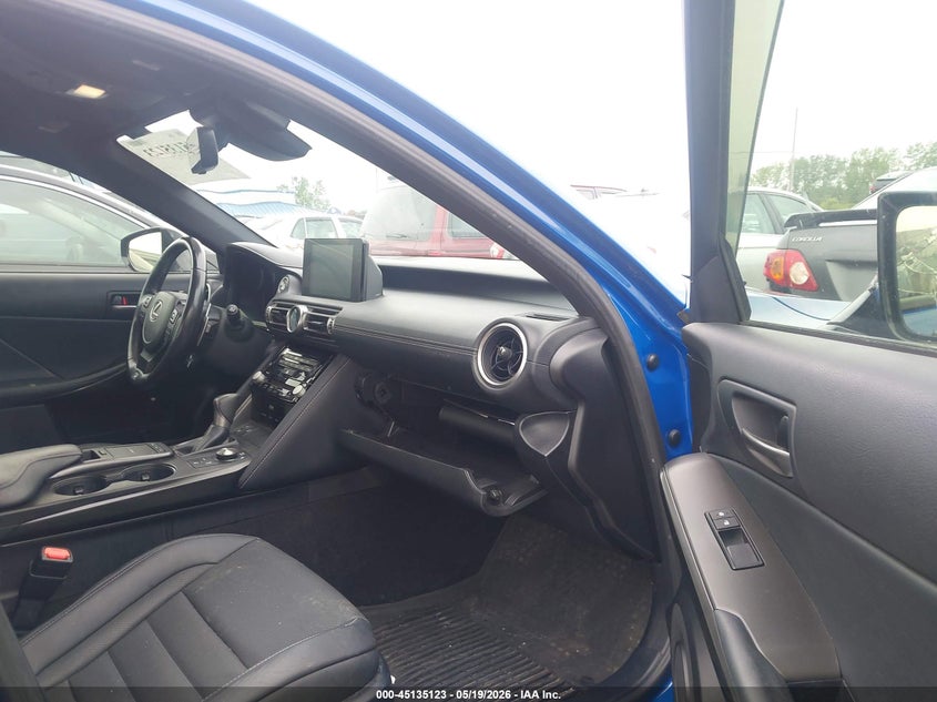 2021 Lexus Is VIN JTHGZ1E26M5018613 IAAI salvage auction — HAIL, Salvage (Ohio), sold $8,100 on 2026-07-28 (photo 5)
