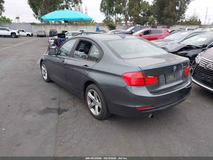 2015 BMW 3er VIN WBA3B1C58FK140246 IAAI salvage auction — RIGHT SIDE, Salvage Title, sold $2,425 on 2026-07-15 (photo 3)