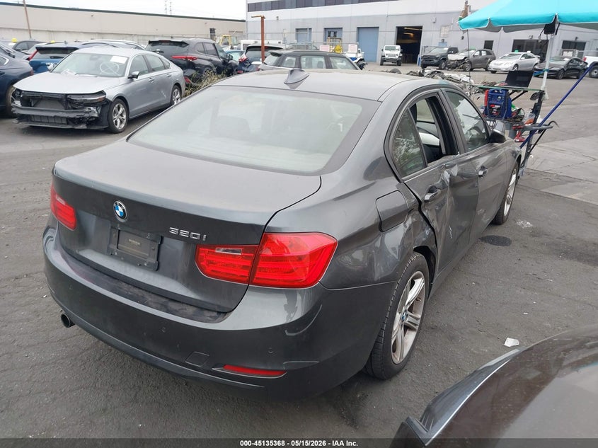 2015 BMW 3er VIN WBA3B1C58FK140246 IAAI salvage auction — RIGHT SIDE, Salvage Title, sold $2,425 on 2026-07-15 (photo 4)