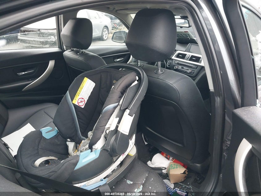 2015 BMW 3er VIN WBA3B1C58FK140246 IAAI salvage auction — RIGHT SIDE, Salvage Title, sold $2,425 on 2026-07-15 (photo 8)