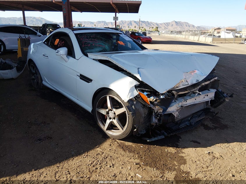 2015 Mercedes-benz Slk-klasse VIN WDDPK4HA8FF106852 IAAI salvage auction — FRONT END, Non-Repairable (Arizona), sold $1,900 on 2026-07-28 (photo 1)