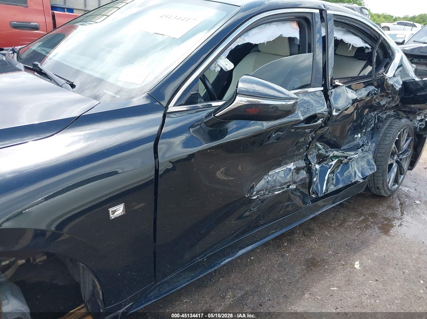 2021 Lexus Is VIN JTHGZ1B2XM5043311 IAAI salvage auction — LEFT SIDE, Clear (Oklahoma), sold $6,200 on 2026-07-29 (photo 6)