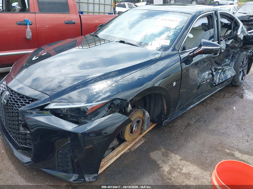 2021 Lexus Is VIN JTHGZ1B2XM5043311 IAAI salvage auction — LEFT SIDE, Clear (Oklahoma), sold $6,200 on 2026-07-29 (photo 2)