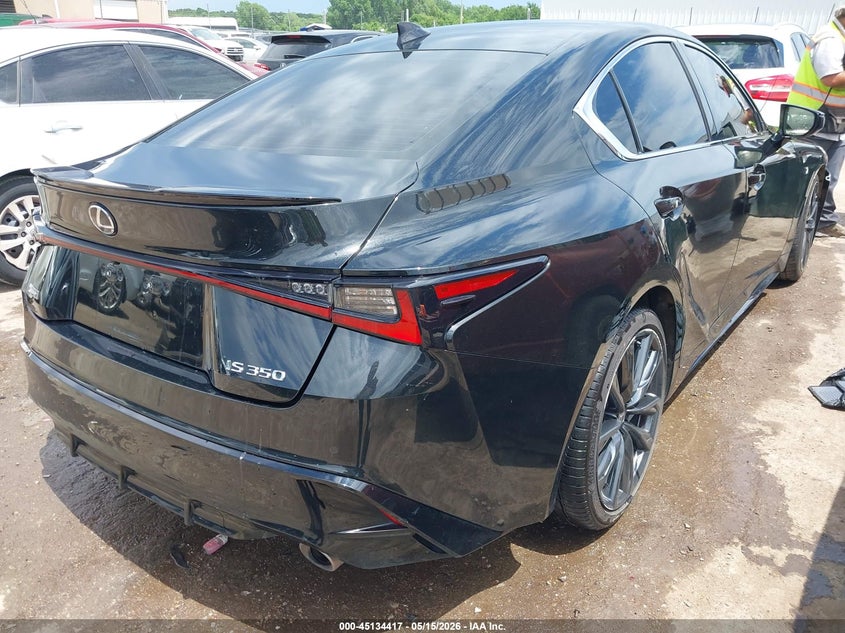 2021 Lexus Is VIN JTHGZ1B2XM5043311 IAAI salvage auction — LEFT SIDE, Clear (Oklahoma), sold $6,200 on 2026-07-29 (photo 4)