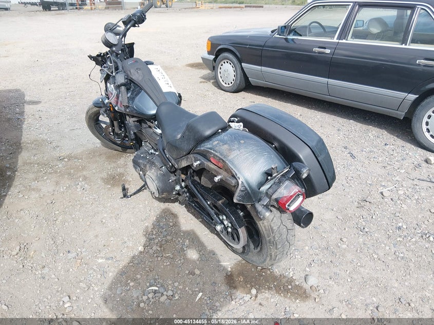 2025 Harley-davidson Low rider VIN 1HD1YXA14SB028600 IAAI salvage auction — SIDE, Salvage (Montana), sold $11,000 on 2026-09-09 (photo 3)