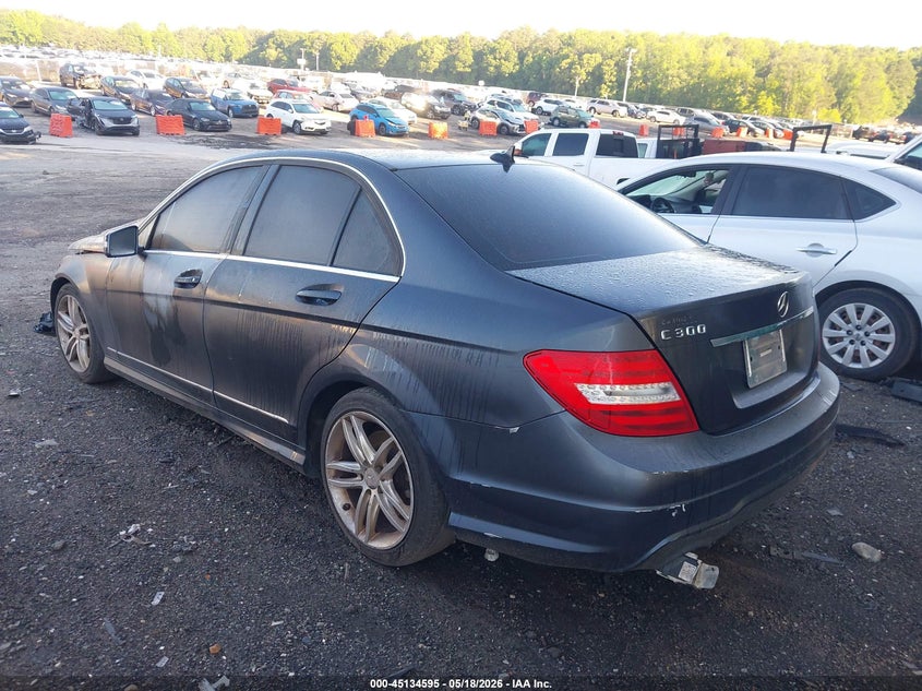 2013 Mercedes-benz C-klasse VIN WDDGF8AB9DR288104 IAAI salvage auction — FRONT END, Salvage (Georgia), sold $1,150 on 2026-08-05 (photo 3)