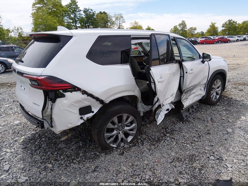 2025 Toyota Highlander VIN 5TDAAAA53SS028795 IAAI salvage auction — RIGHT SIDE, Salvage Title, sold $22,000 on 2026-07-29 (photo 4)