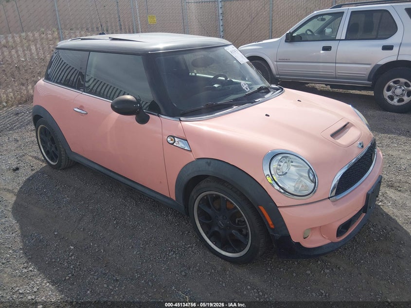 2011 Mini Cooper VIN WMWSV3C51BTY10657 IAAI salvage auction — NORMAL WEAR, Clear (California), sold $400 on 2026-07-10 (photo 1)
