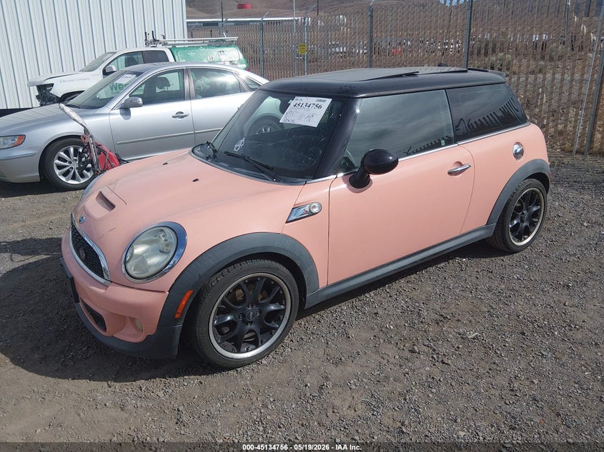 2011 Mini Cooper VIN WMWSV3C51BTY10657 IAAI salvage auction — NORMAL WEAR, Clear (California), sold $400 on 2026-07-10 (photo 2)