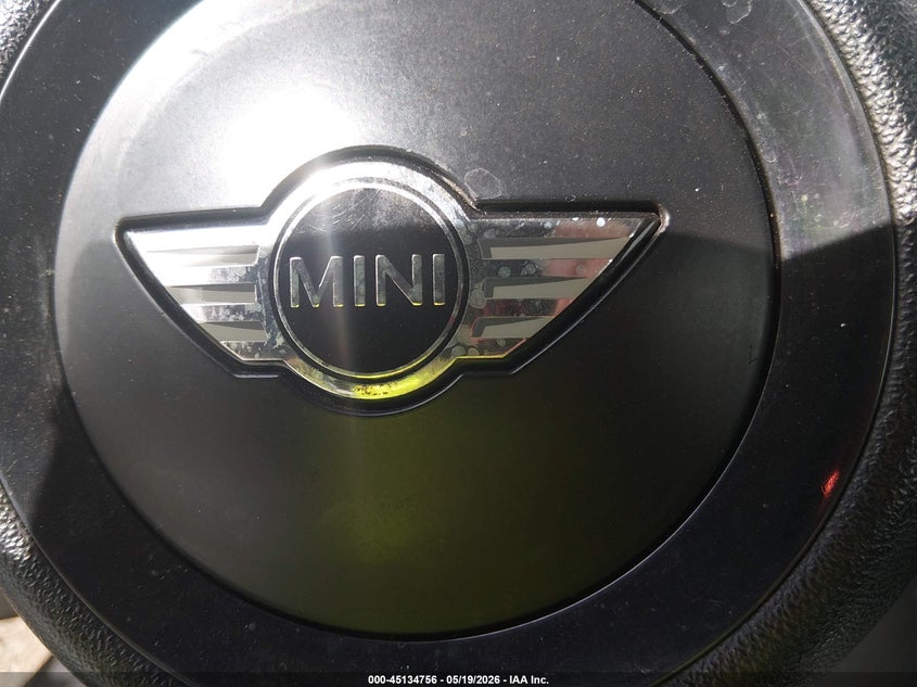 2011 Mini Cooper VIN WMWSV3C51BTY10657 IAAI salvage auction — NORMAL WEAR, Clear (California), sold $400 on 2026-07-10 (photo 6)