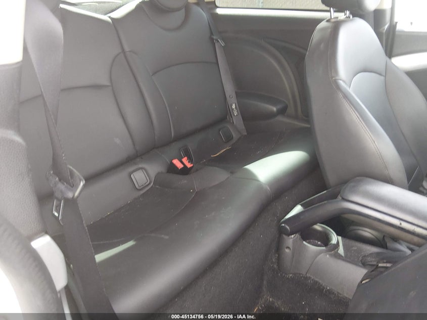2011 Mini Cooper VIN WMWSV3C51BTY10657 IAAI salvage auction — NORMAL WEAR, Clear (California), sold $400 on 2026-07-10 (photo 8)