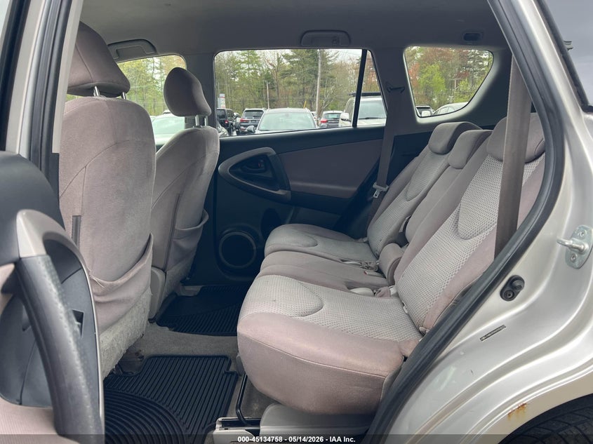 2006 Toyota Rav4 VIN JTMBD33V665024210 IAAI salvage auction — NORMAL WEAR, Clear (Massachusetts), sold $2,250 on 2026-07-08 (photo 8)