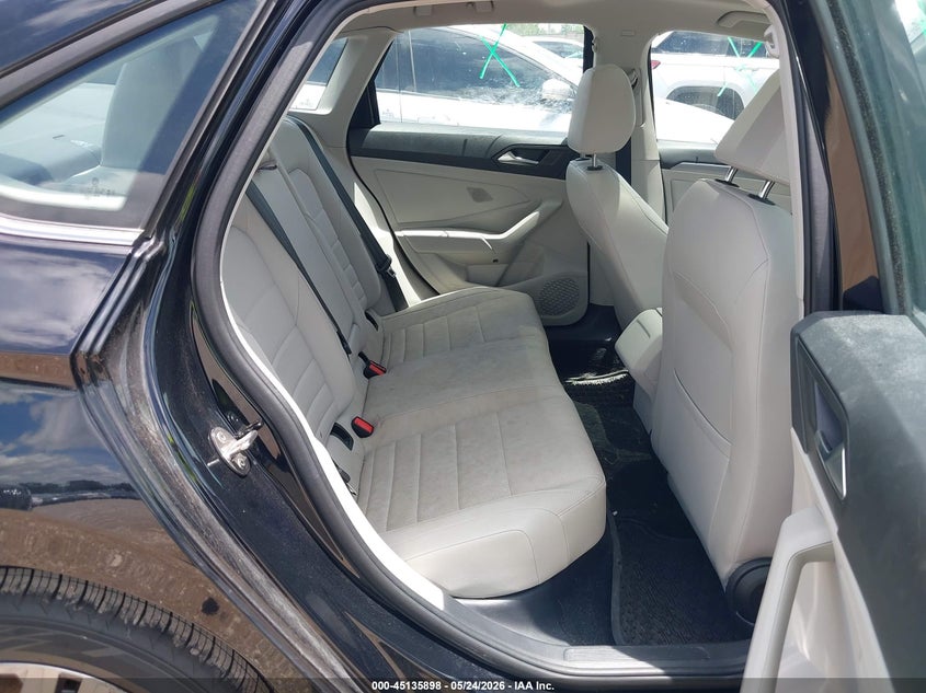 2024 Volkswagen Jetta VIN 3VW7M7BU9RM009377 IAAI salvage auction — HAIL, Salvage (Missouri), sold $9,900 on 2026-08-25 (photo 8)
