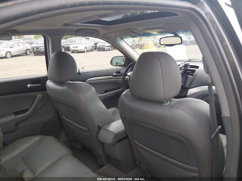 2004 Acura Tsx VIN JH4CL96974C028184 IAAI salvage auction — FRAME DAMAGE, Clear (Massachusetts), sold $225 on 2026-07-11 (photo 8)