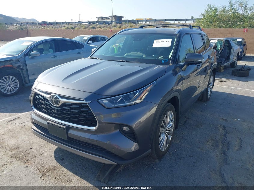 2023 Toyota Highlander VIN 5TDKDRAHXPS043273 IAAI salvage auction — RIGHT SIDE, Salvage (California), sold $19,350 on 2026-07-15 (photo 2)