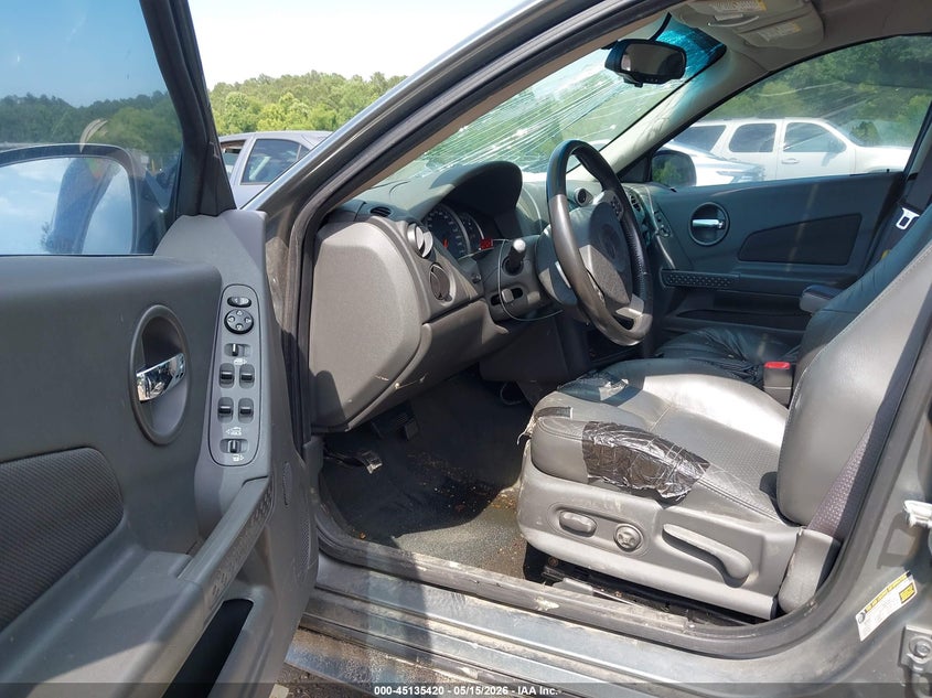 2004 Pontiac Grand prix VIN 2G2WR524041330295 IAAI salvage auction — RIGHT SIDE, Salvage (Mississippi), sold $250 on 2026-07-08 (photo 5)