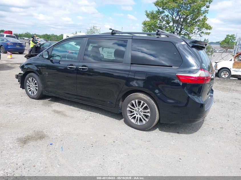 2020 Toyota Sienna VIN 5TDYZ3DC3LS038886 IAAI salvage auction — FRONT END, Salvage (Pennsylvania), sold $5,700 on 2026-07-31 (photo 3)