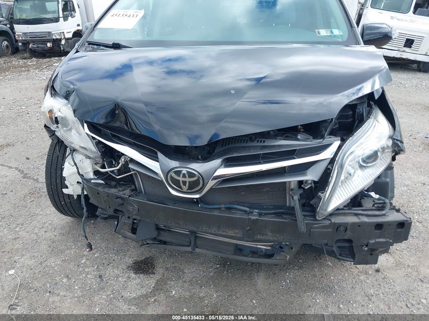 2020 Toyota Sienna VIN 5TDYZ3DC3LS038886 IAAI salvage auction — FRONT END, Salvage (Pennsylvania), sold $5,700 on 2026-07-31 (photo 6)