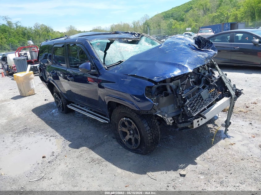 2022 Toyota 4runner VIN JTENU5JR8N5982774 IAAI salvage auction — ROLLOVER, Non-Repairable (Virginia), sold $4,300 on 2026-07-07 (photo 1)