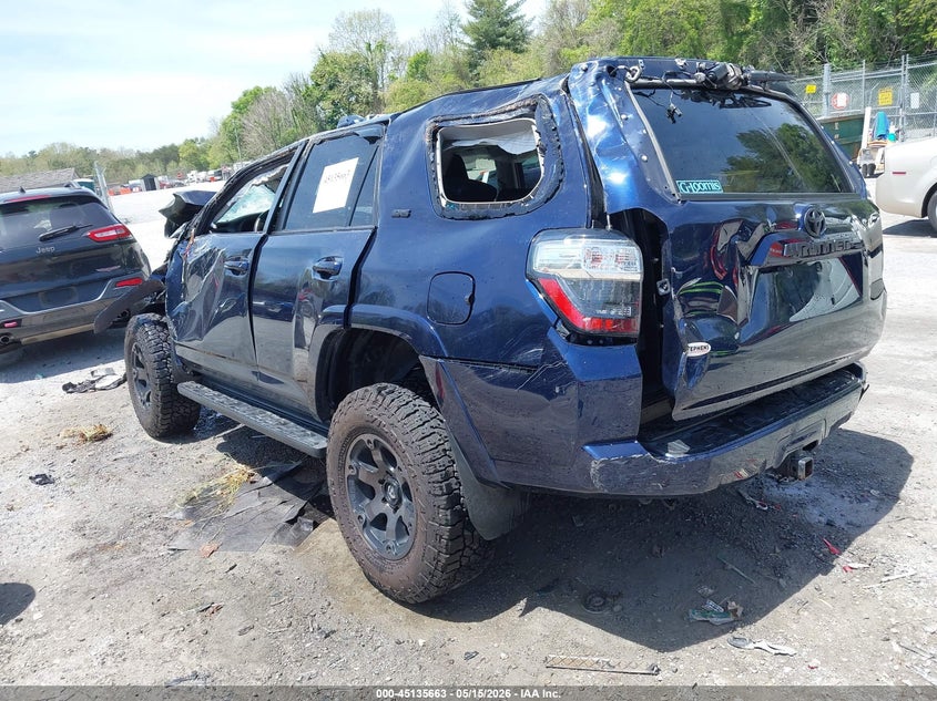 2022 Toyota 4runner VIN JTENU5JR8N5982774 IAAI salvage auction — ROLLOVER, Non-Repairable (Virginia), sold $4,300 on 2026-07-07 (photo 3)