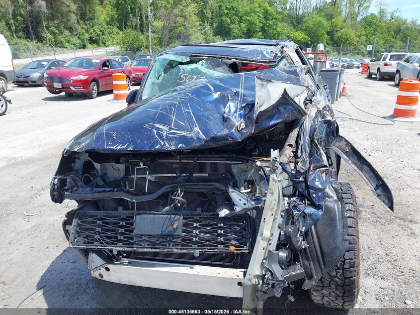 2022 Toyota 4runner VIN JTENU5JR8N5982774 IAAI salvage auction — ROLLOVER, Non-Repairable (Virginia), sold $4,300 on 2026-07-07 (photo 6)