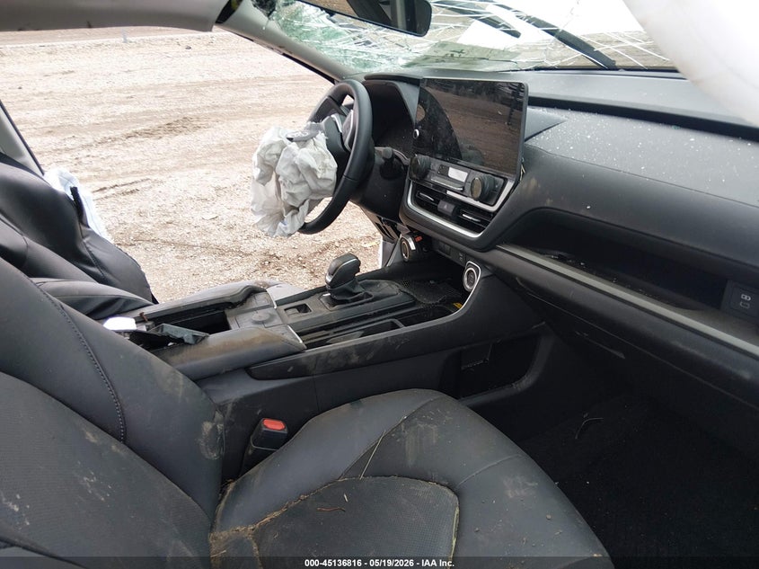 2025 Toyota Highlander VIN 5TDAAAB58SS078218 IAAI salvage auction — ROLLOVER, Salvage (Illinois), sold $275 on 2026-07-29 (photo 5)