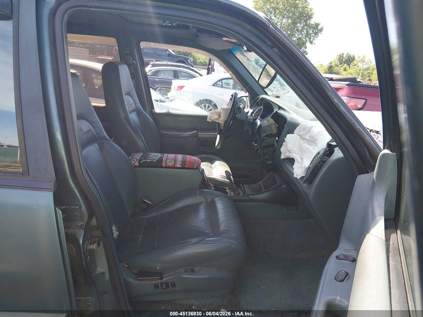 1997 Mercury Mountaineer VIN 4M2DU55P7VUJ06304 IAAI salvage auction — RIGHT FRONT, Salvage (Ohio), sold $475 on 2026-07-08 (photo 5)