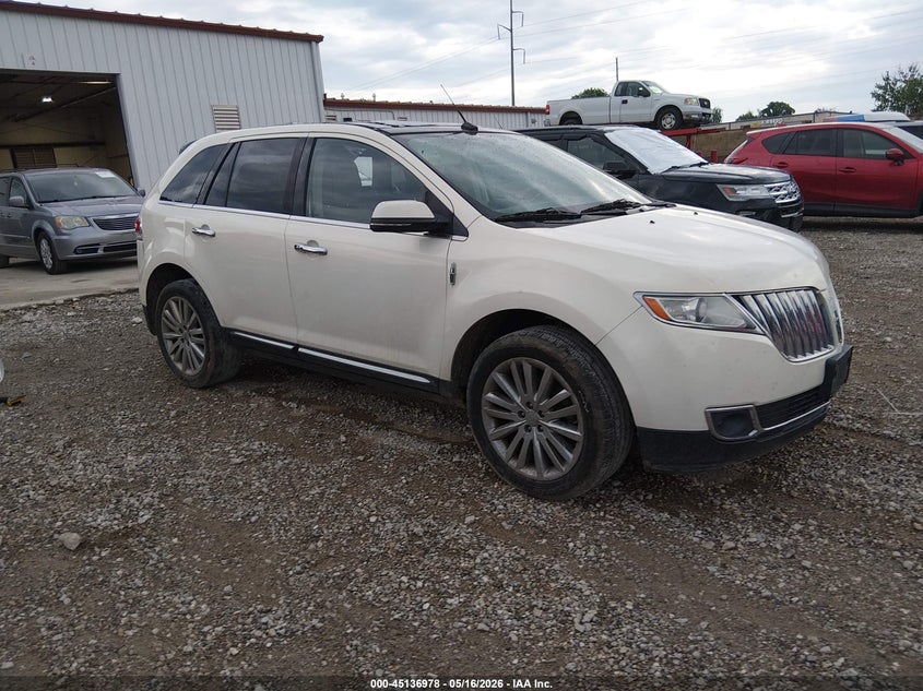 2013 Lincoln Mkx VIN 2LMDJ6JK4DBL43092 IAAI salvage auction — HAIL, Clear (Missouri), sold $800 on 2026-08-01 (photo 1)