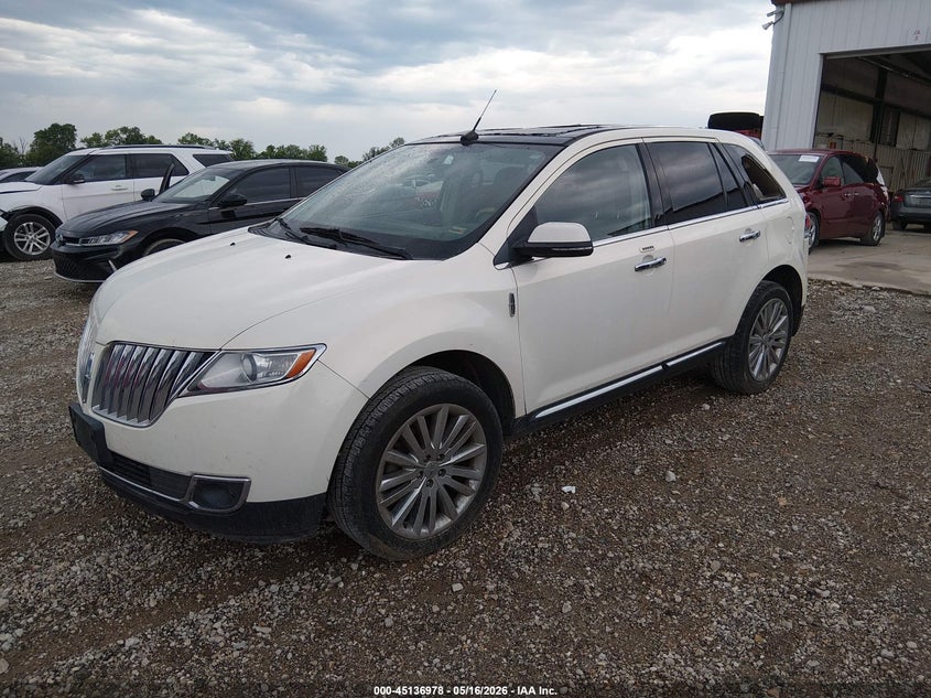 2013 Lincoln Mkx VIN 2LMDJ6JK4DBL43092 IAAI salvage auction — HAIL, Clear (Missouri), sold $800 on 2026-08-01 (photo 2)