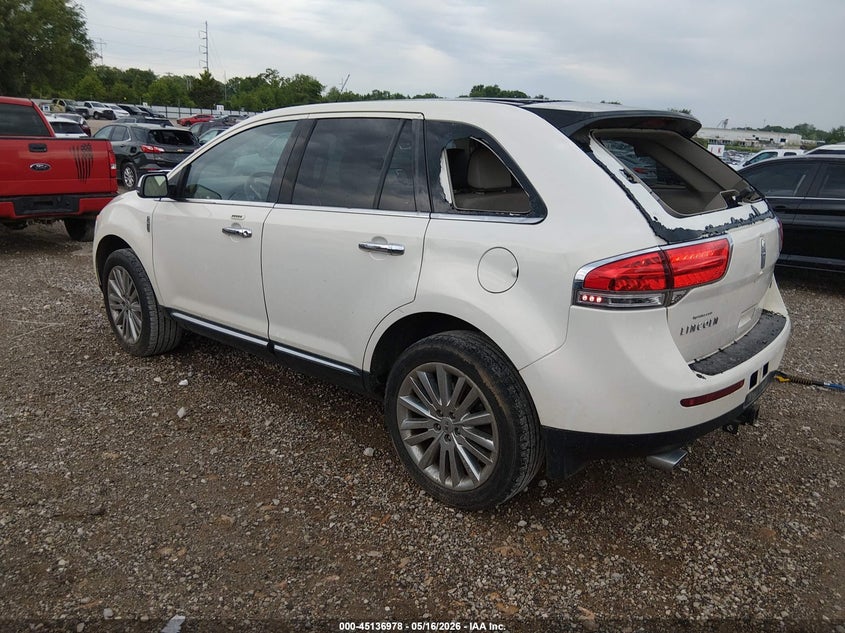 2013 Lincoln Mkx VIN 2LMDJ6JK4DBL43092 IAAI salvage auction — HAIL, Clear (Missouri), sold $800 on 2026-08-01 (photo 3)