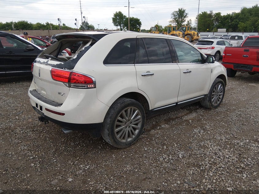 2013 Lincoln Mkx VIN 2LMDJ6JK4DBL43092 IAAI salvage auction — HAIL, Clear (Missouri), sold $800 on 2026-08-01 (photo 4)