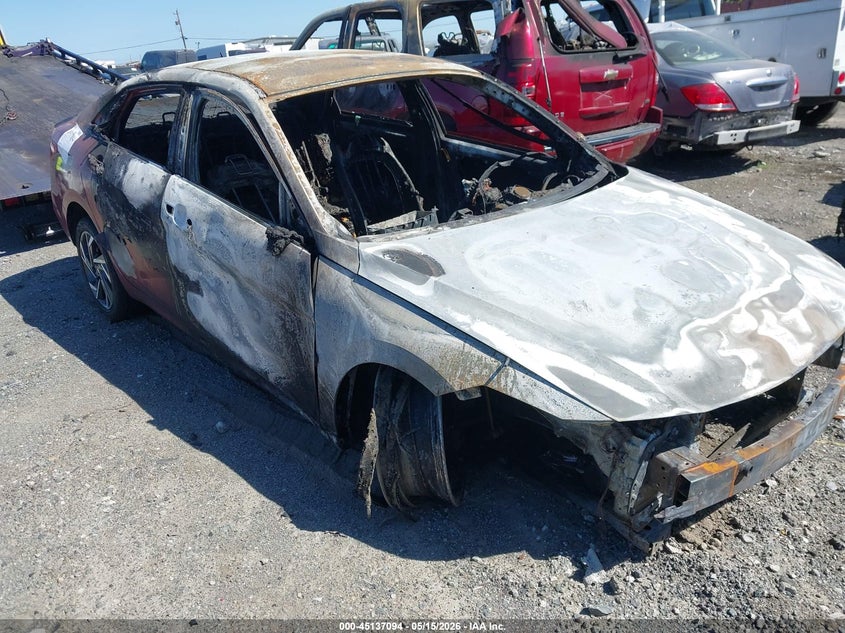2025 Hyundai Elantra VIN KMHLM4DJ8SU152871 IAAI salvage auction — EXTERIOR BURN, Non-Repairable (California), sold $25 on 2026-07-30 (photo 1)
