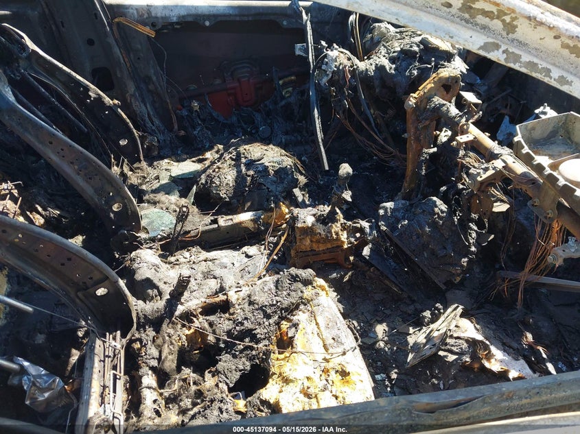 2025 Hyundai Elantra VIN KMHLM4DJ8SU152871 IAAI salvage auction — EXTERIOR BURN, Non-Repairable (California), sold $25 on 2026-07-30 (photo 5)