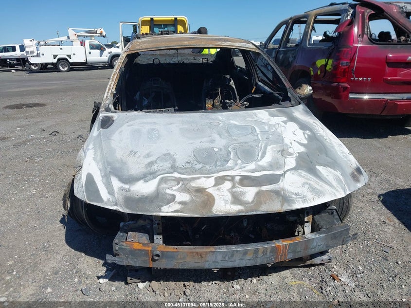2025 Hyundai Elantra VIN KMHLM4DJ8SU152871 IAAI salvage auction — EXTERIOR BURN, Non-Repairable (California), sold $25 on 2026-07-30 (photo 6)