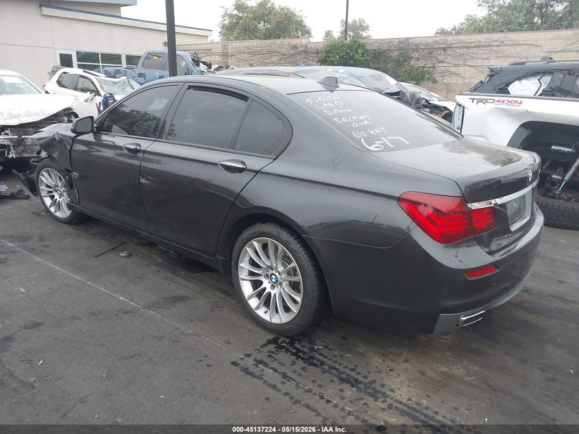 2015 BMW 7er VIN WBAYA8C57FGK19704 IAAI salvage auction — LEFT FRONT, Salvage Certificate (California), sold $1,700 on 2026-07-31 (photo 3)