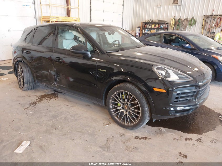 2023 Porsche Cayenne VIN WP1AE2AY9PDA12784 IAAI salvage auction — RIGHT SIDE, Clear (Michigan), sold $29,975 on 2026-07-13 (photo 1)