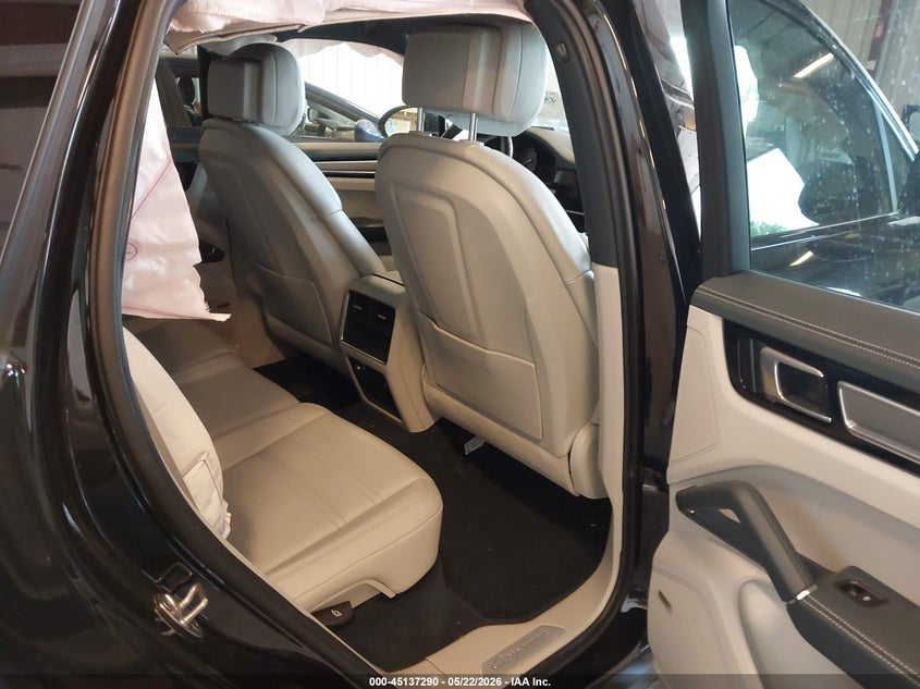 2023 Porsche Cayenne VIN WP1AE2AY9PDA12784 IAAI salvage auction — RIGHT SIDE, Clear (Michigan), sold $29,975 on 2026-07-13 (photo 8)