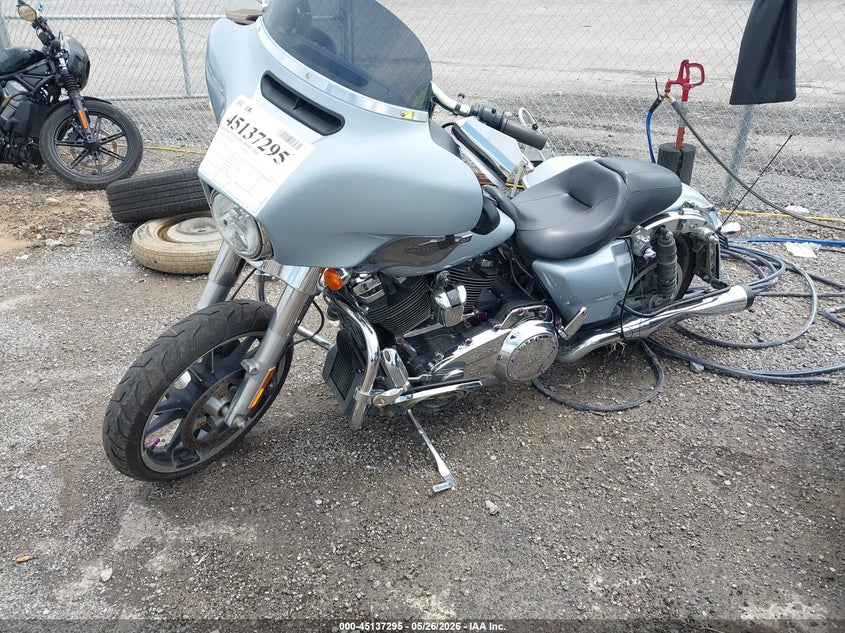 2023 Harley-davidson Street glide VIN 1HD1KBC15PB602985 IAAI salvage auction — SIDE, Clear (Oklahoma), sold $7,500 on 2026-08-26 (photo 2)
