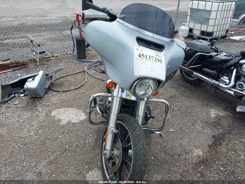 2023 Harley-davidson Street glide VIN 1HD1KBC15PB602985 IAAI salvage auction — SIDE, Clear (Oklahoma), sold $7,500 on 2026-08-26 (photo 5)