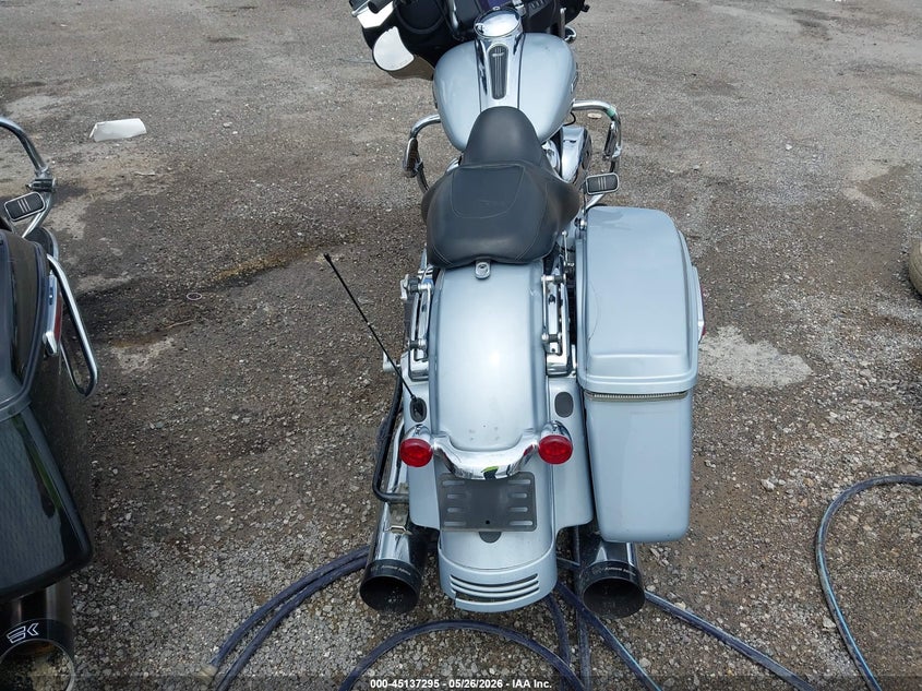 2023 Harley-davidson Street glide VIN 1HD1KBC15PB602985 IAAI salvage auction — SIDE, Clear (Oklahoma), sold $7,500 on 2026-08-26 (photo 6)