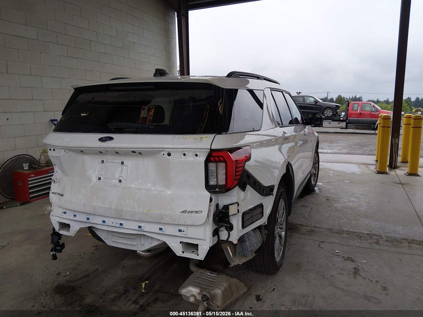 2026 Ford Explorer VIN 1FMUK8DHXTGA11573 IAAI salvage auction — REAR END, Bill Of Sale (Washington), sold $16,975 on 2026-07-29 (photo 4)