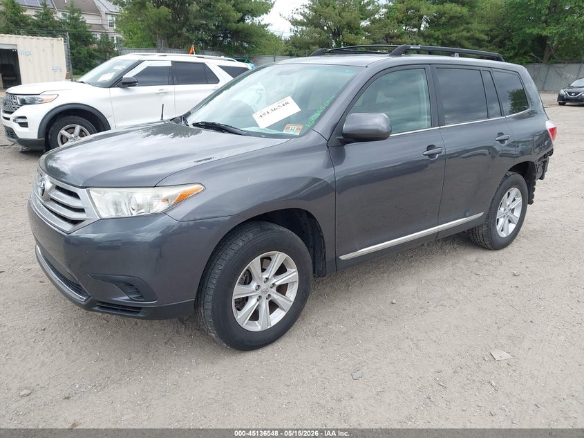 2011 Toyota Highlander VIN 5TDBK3EH8BS052074 IAAI salvage auction — REAR END, Salvage (Idaho), sold $4,300 on 2026-07-07 (photo 2)