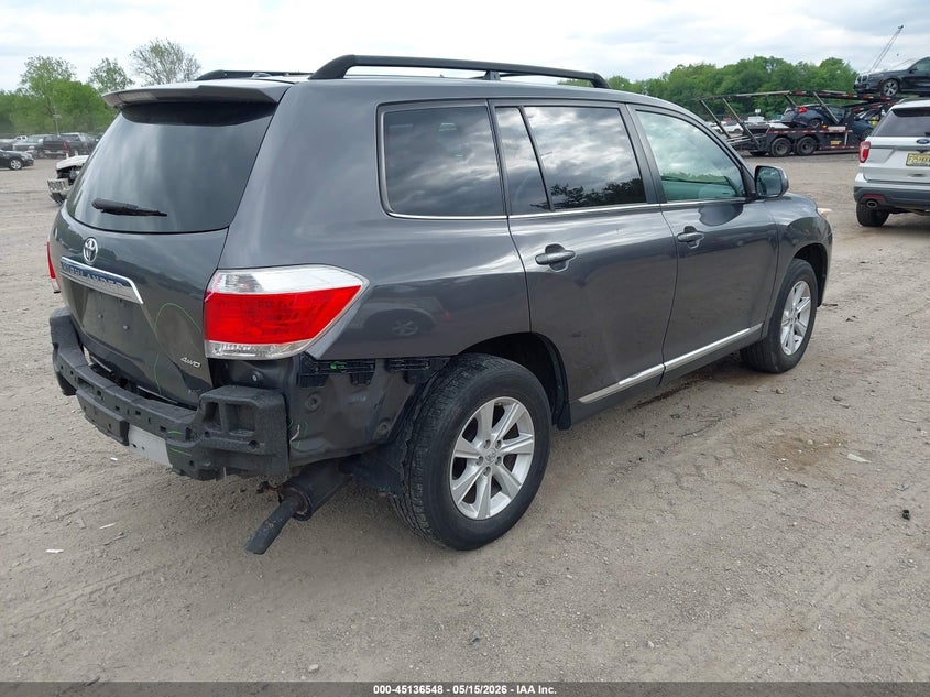 2011 Toyota Highlander VIN 5TDBK3EH8BS052074 IAAI salvage auction — REAR END, Salvage (Idaho), sold $4,300 on 2026-07-07 (photo 4)