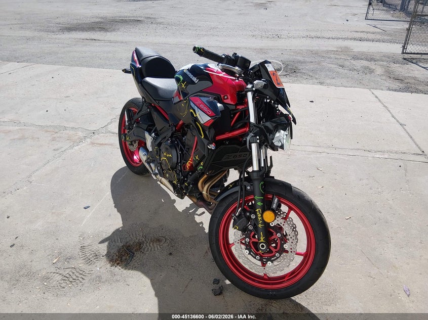 2024 Kawasaki Er VIN ML5EREN12RDAD2781 IAAI salvage auction — FRONT END, Salvage (Massachusetts), sold $525 on 2026-07-22 (photo 1)