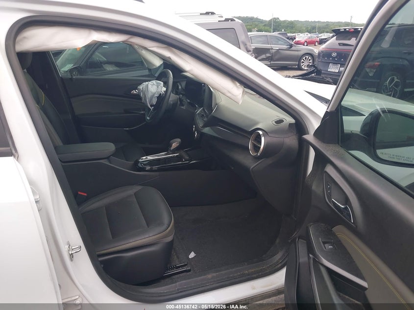 2025 Chevrolet Trax VIN KL77LKEP1SC116703 IAAI salvage auction — LEFT FRONT, Clear (Oklahoma), sold $6,100 on 2026-07-28 (photo 5)