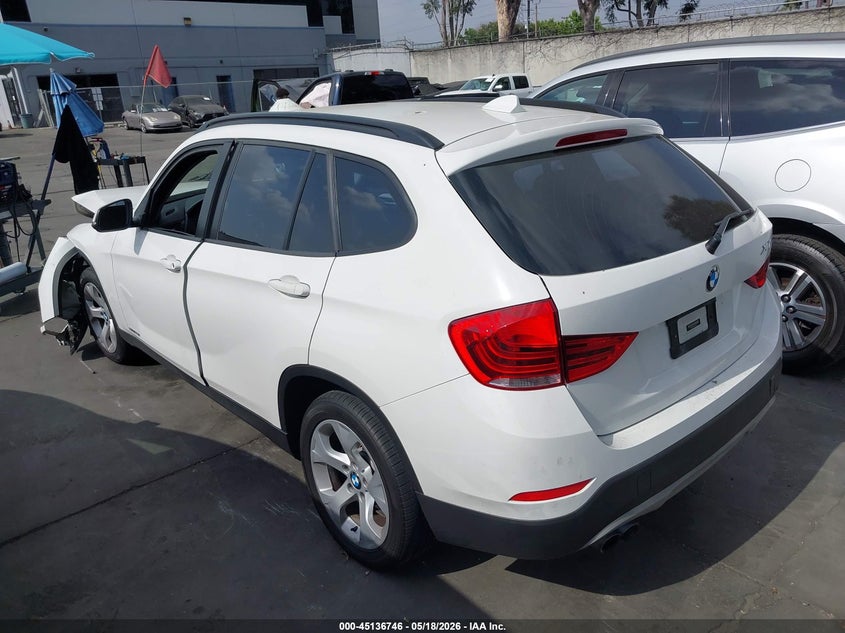 2015 BMW X1 VIN WBAVM1C56FV319161 IAAI salvage auction — FRONT END, Salvage Title, sold $1,250 on 2026-07-15 (photo 3)