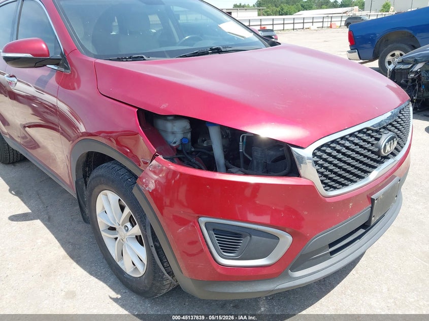 2017 Kia Sorento VIN 5XYPG4A39HG282865 IAAI salvage auction — RIGHT FRONT, Original (Texas), sold $2,150 on 2026-07-15 (photo 6)