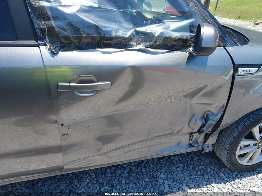 2018 Kia Soul VIN KNDJP3A55J7583590 IAAI salvage auction — RIGHT SIDE, Salvage (Mississippi), sold $1,150 on 2026-07-12 (photo 5)